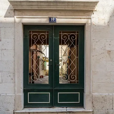 Toni Apartment Split