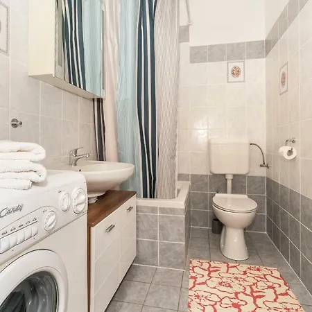 Toni Apartment Split